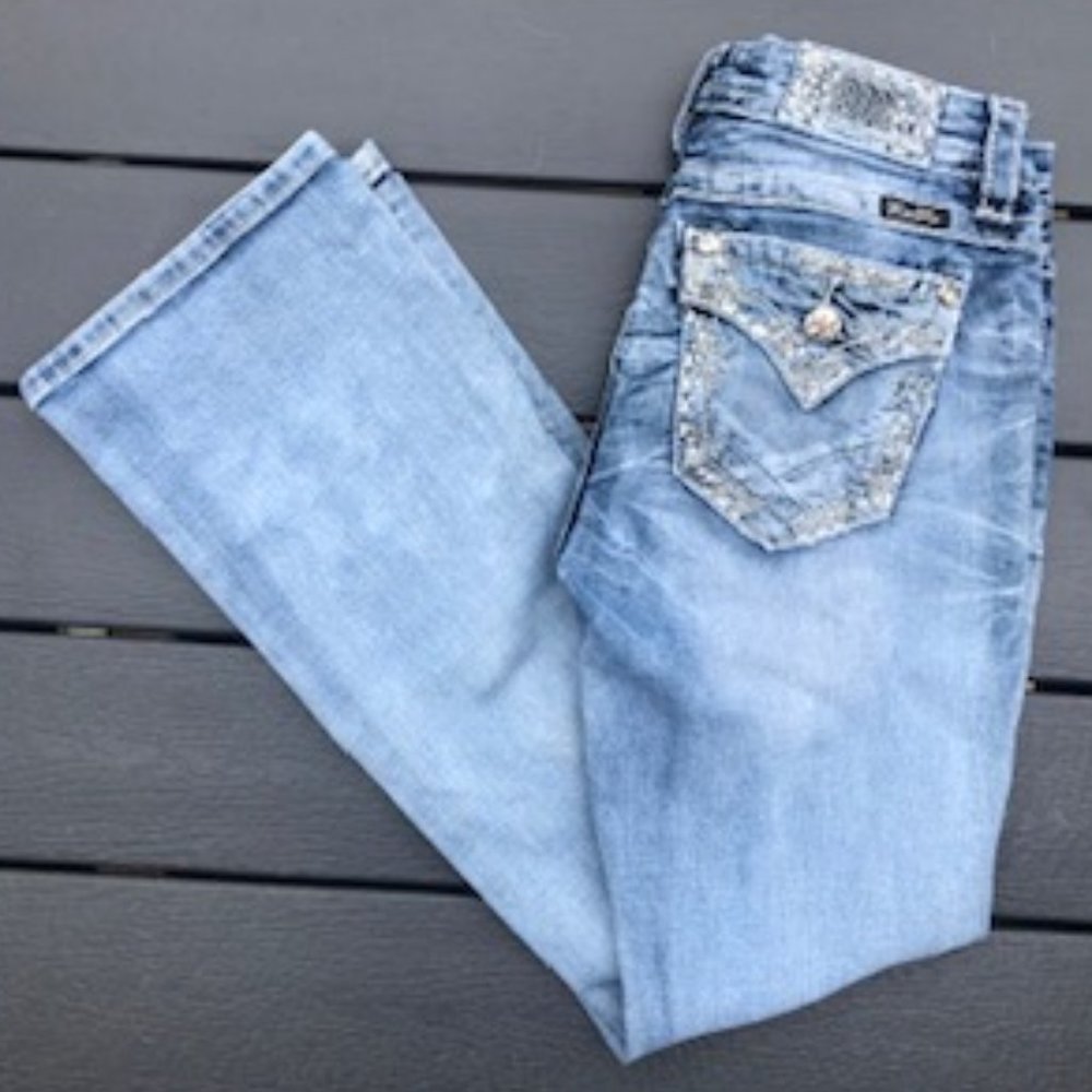Miss Me Boot Cut Embellished flap pocket Jeans 28 - inseam is 30”